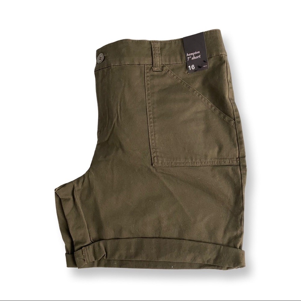 Hampton 7 inch short